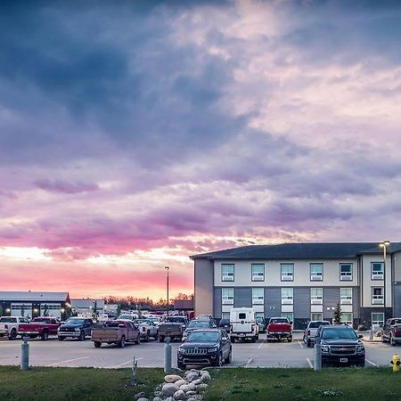 Timber Ridge Inn And Suites Fox Creek Exterior foto