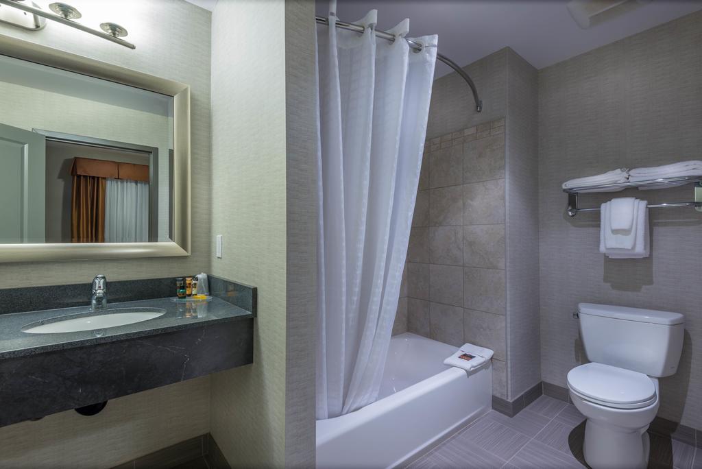 Timber Ridge Inn And Suites Fox Creek Quarto foto