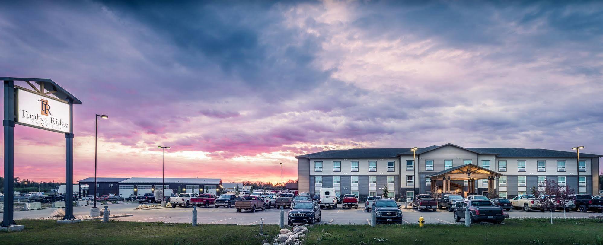 Timber Ridge Inn And Suites Fox Creek Exterior foto