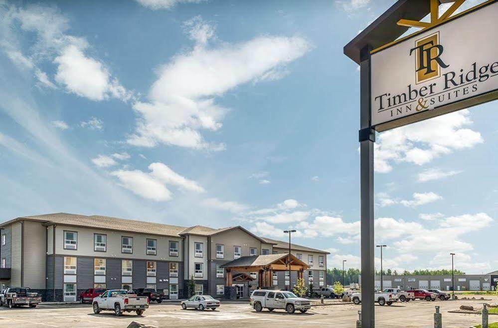 Timber Ridge Inn And Suites Fox Creek Exterior foto
